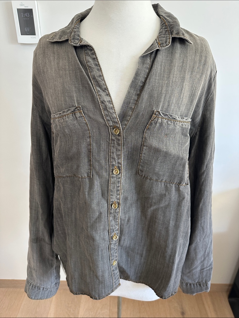Anthropologie Cloth and Stone Button-Down Shirt Sz L